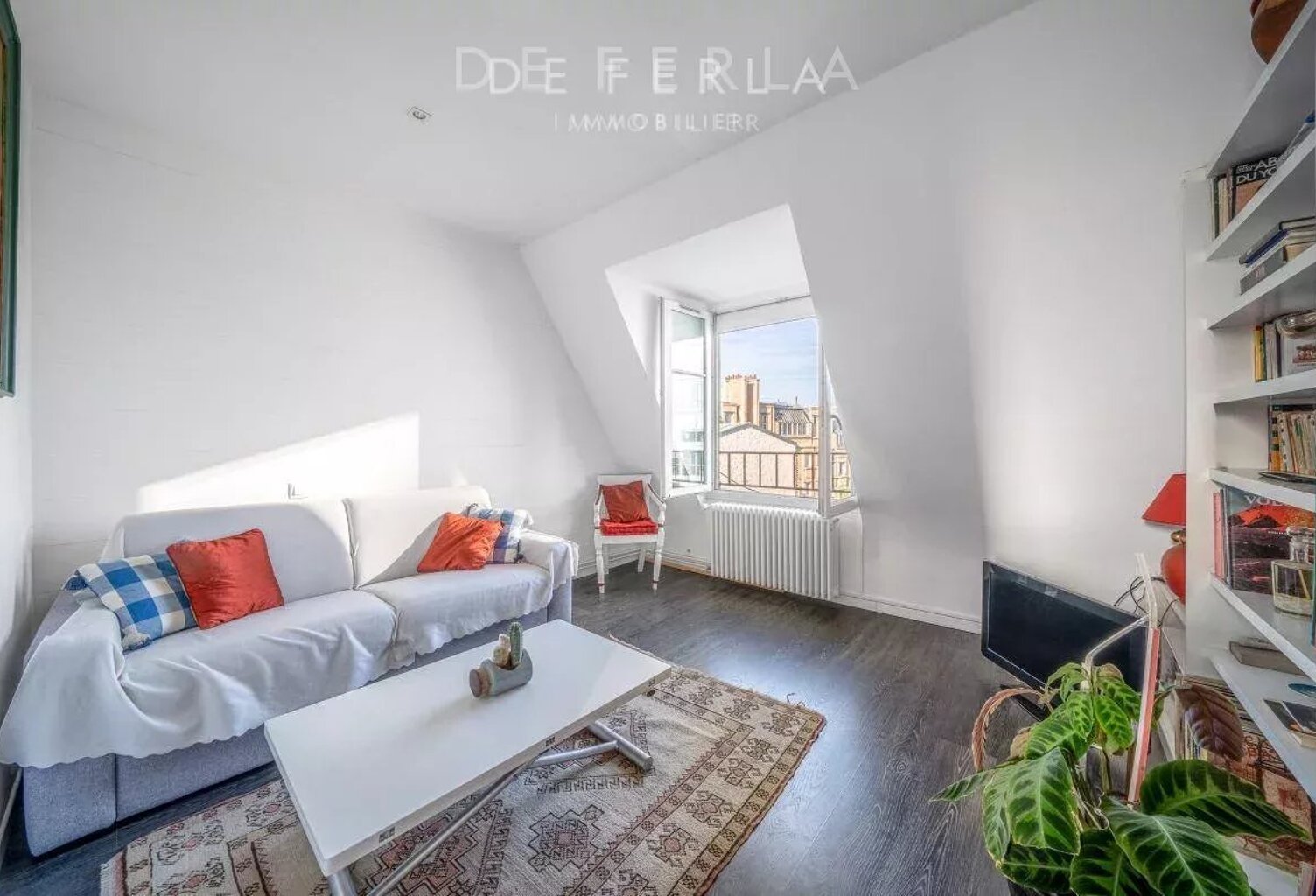 DE FERLA - Paris XVème -Studio au dernier étage avec ascenseur — photo 1