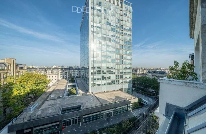 DE FERLA - Paris XVème -Studio au dernier étage avec ascenseur — photo 4