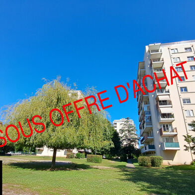 Appartement 4 pièces 153000 €