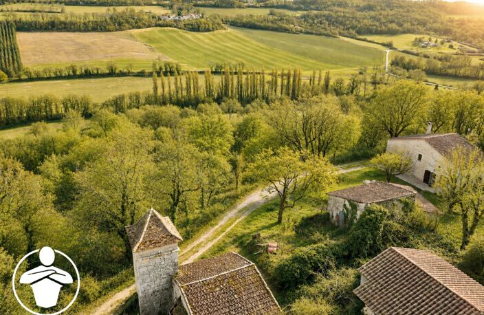 EN EXCLUSIVITÉ – Ensemble en pierre à Frégimont avec vue panoramique à 180° — photo 3