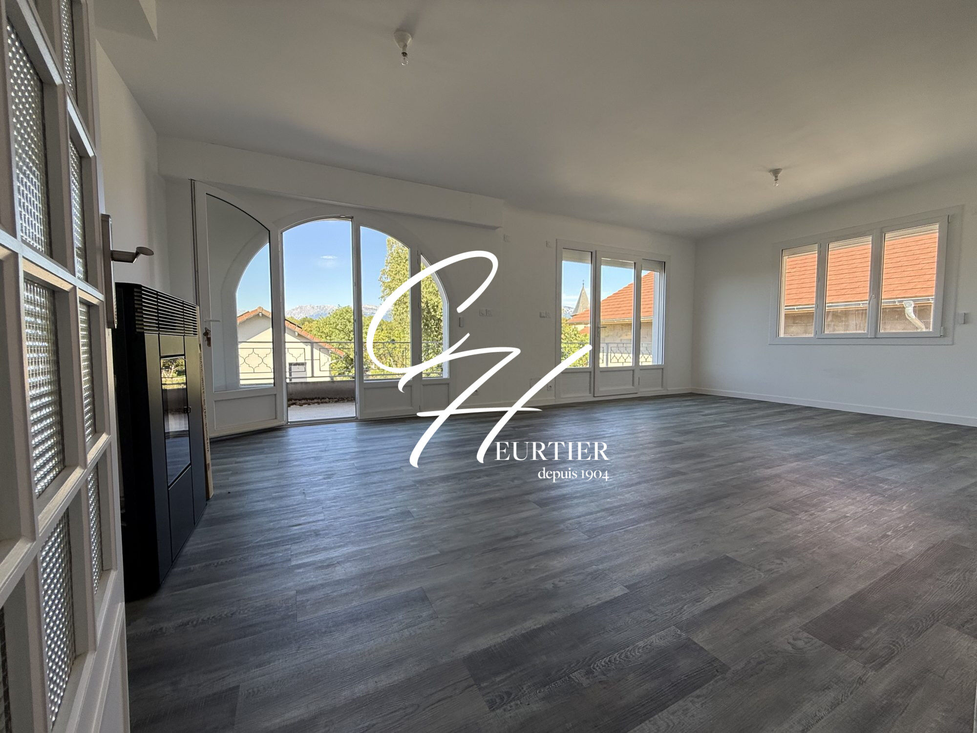 Appartement  T5 à louer Herbeys 38320