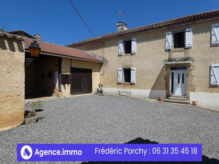 Maison ancienne rénovée de 154 m2 habitables avec jardin et d? — photo 1