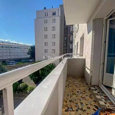 Appartement 3 pièces 157000 €
