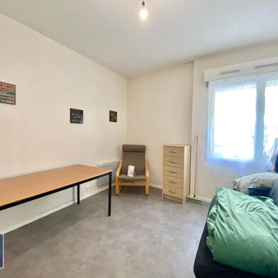 Appartement 1 pièces 470 €