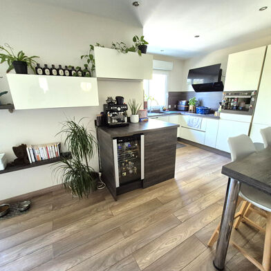 Appartement 3 pièces 292000 €