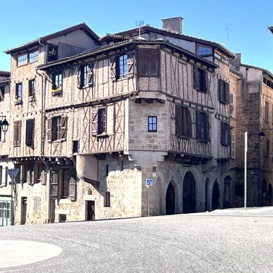 Appartement 8 pièces 379000 €