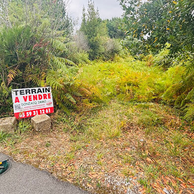 Terrain  128000 €