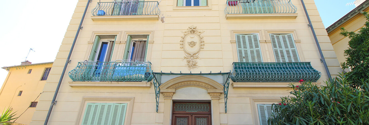 Immeuble  280 m² à vendre à Nice (06000)