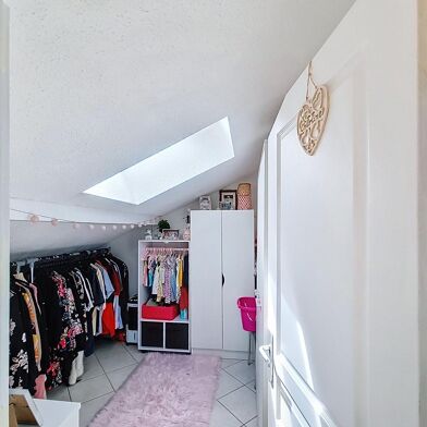 Appartement 4 pièces 239000 €