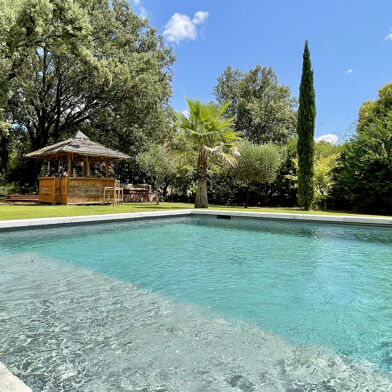 Maison 5 pièces 695000 €