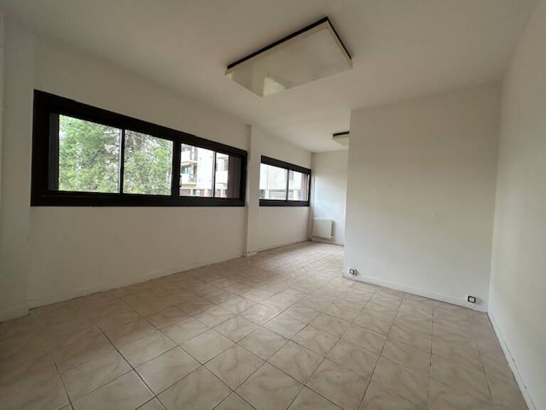 F2  RDC Anatole France — photo 1