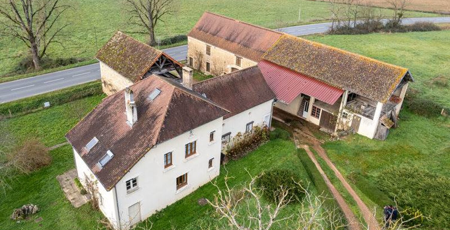 Corps de Ferme de 4 pièces principales — photo 1