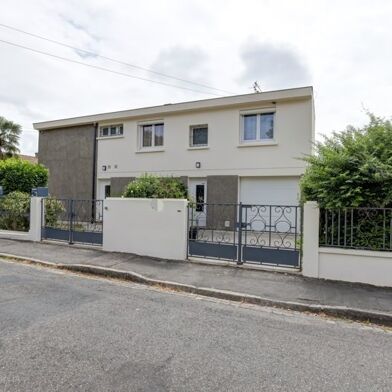 Maison 8 pièces 550000 €