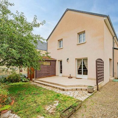 Maison 8 pièces 349000 €