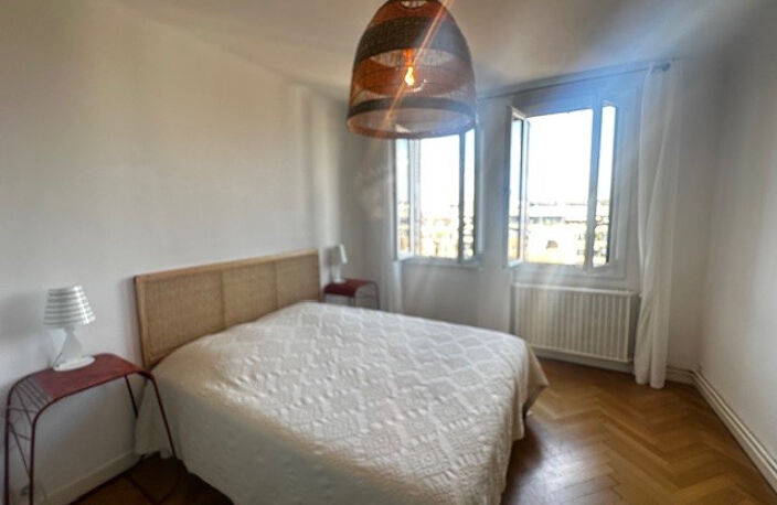 Appartement de type T3 meublé trés lumineux avec ascenseur / — photo 5