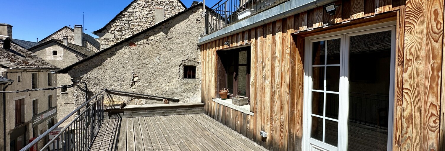 Immeuble  232 m² à vendre à Saint-Alban-sur-Limagnole (48120)