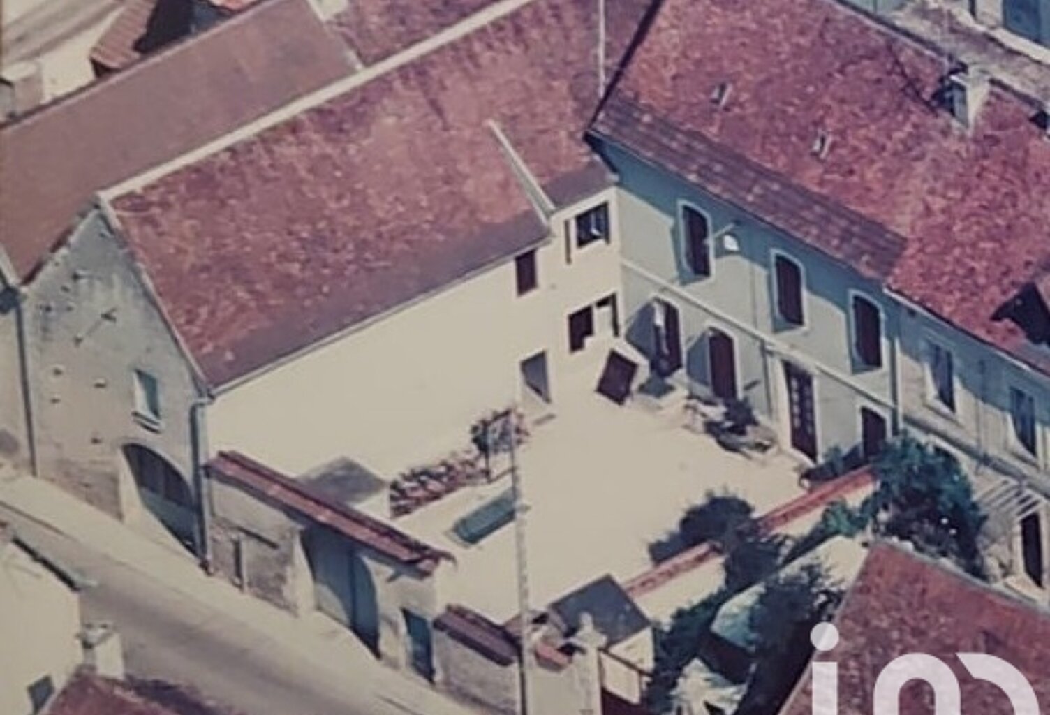 Vente Maison/villa 8 pièces — photo 1