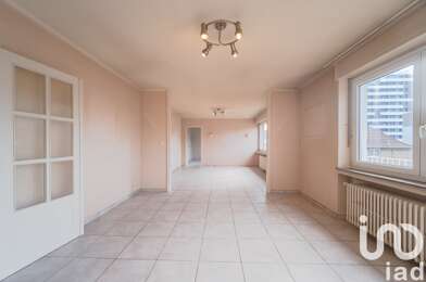 Appartement 5 pièces 210000 €