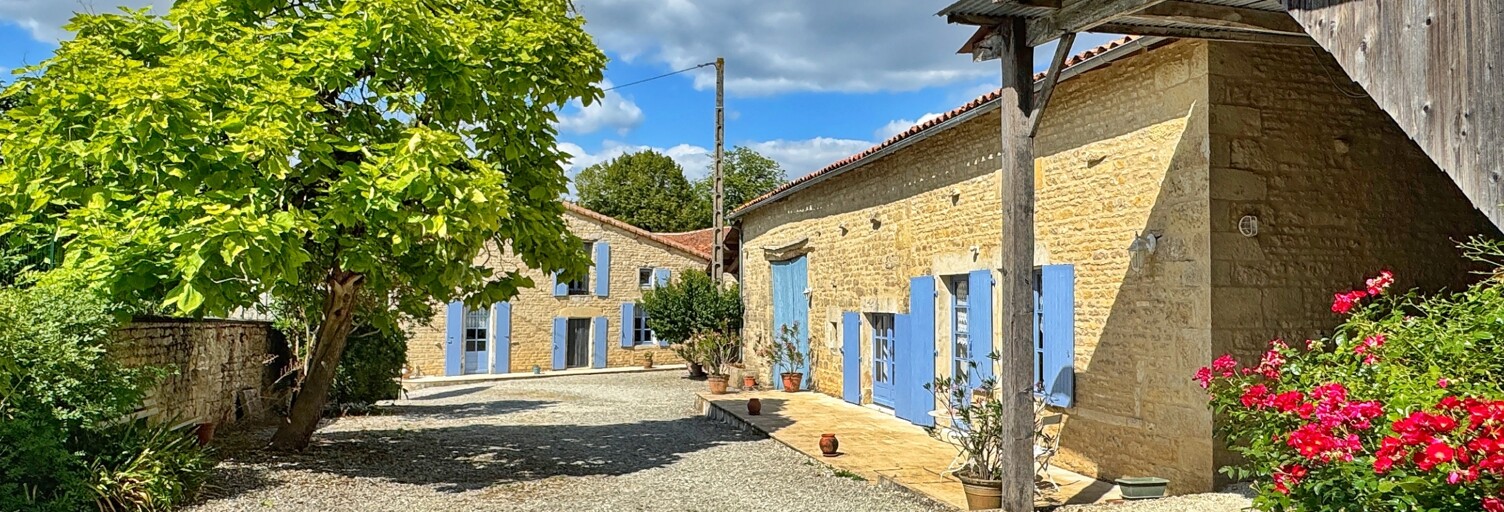 Maison 7 Pièces 191 m² à vendre à Juillé (16230)