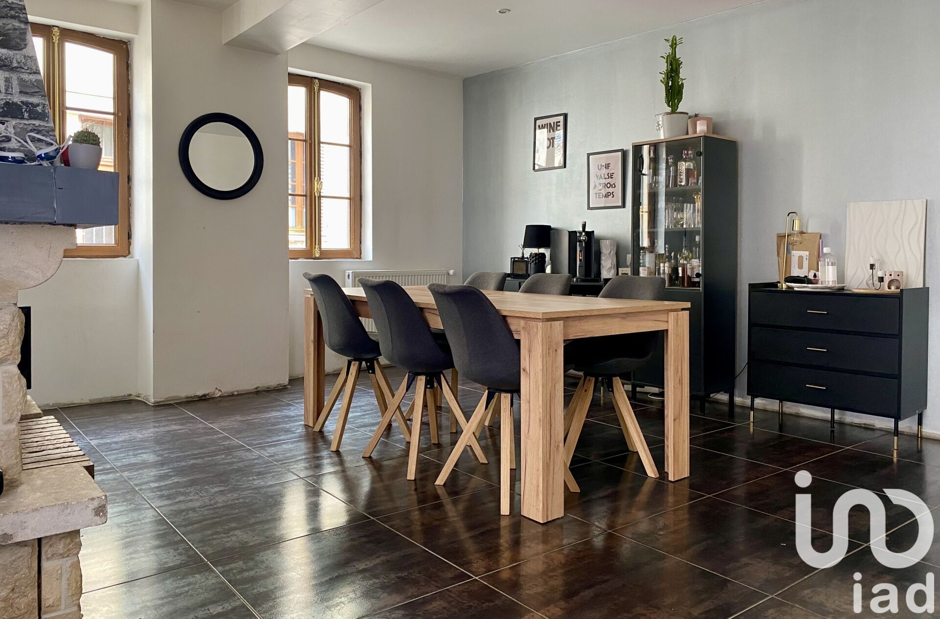 Nogent-Sur-Seine - 161m² - 7p. - 5ch.