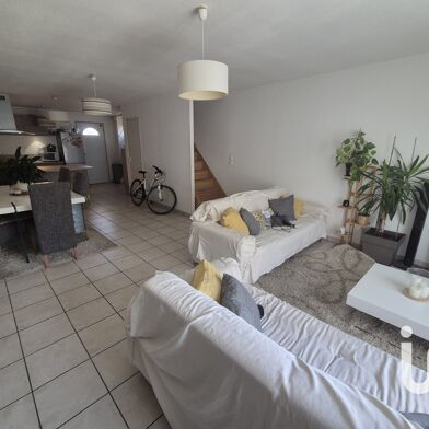 Appartement 4 pièces 163000 €