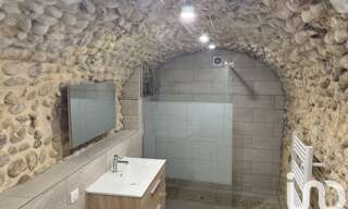 Maison 6 Pièces 202 m² à vendre à Valensole (04210)