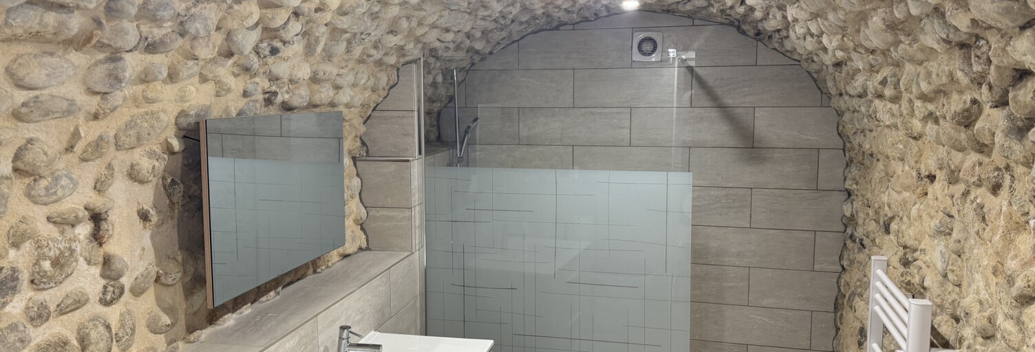 Maison 6 Pièces 202 m² à vendre à Valensole (04210)