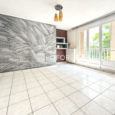 Appartement 3 pièces 126000 €