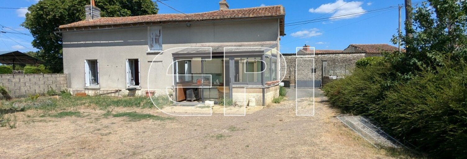 Maison 3 Pièces 60 m² à vendre à Basses (86200)