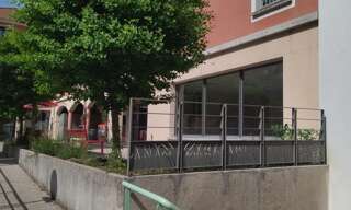 Commerce  105 m² à louer à Collonges (01550)