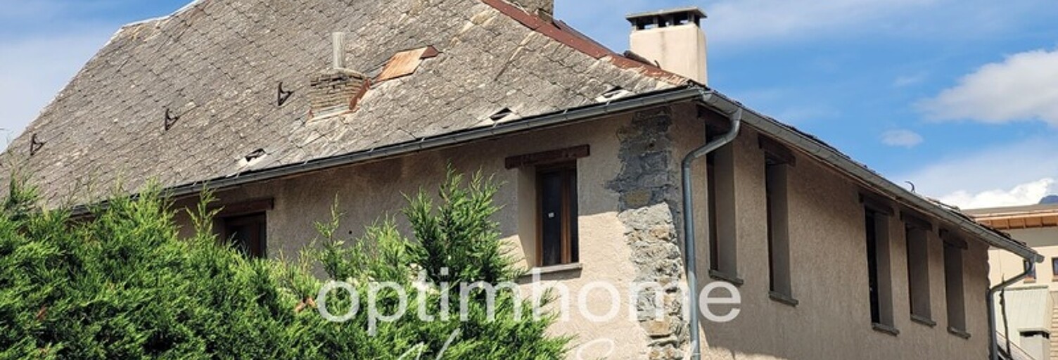 Maison 9 Pièces 200 m² à vendre à Crots (05200)