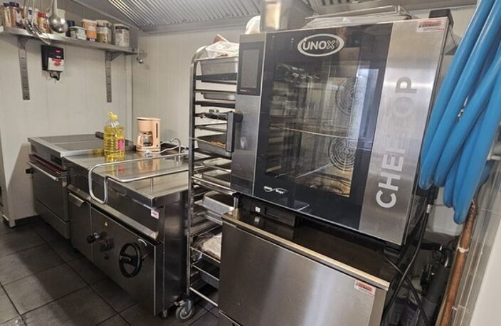  ️ À vendre : Murs commerciaux    Hyper-centre de Bain-de-Bretagne (35) — photo 5