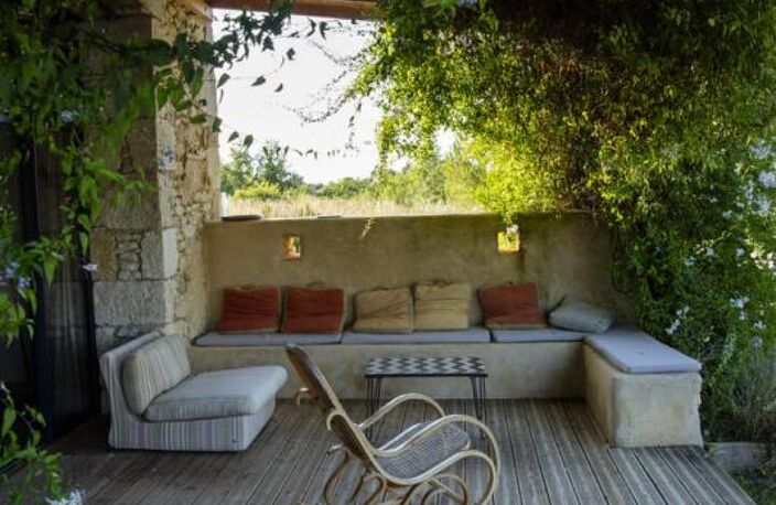 Bien unique dans une position idéale ! Superbe et unique rénovation, mêlant harmonieusement les styles anciens et contemporains, au sein de cette charmante propriété avec piscine, sauna et atelier d'artiste. Pompe à chaleur et panneaux solaires — photo 3