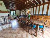 À Échauffour (61370), découvrez cette spacieuse maison familiale de 135 m², offrant 4 chambres, un vaste jardin paysagé de 7 490 m², une grande terrasse, au cœur d’un environnement calme et verdoyant — photo 4