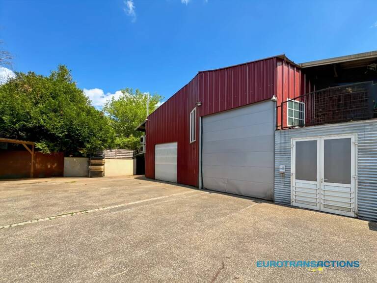 Local de 160 m² à vendre – Zone commerciale Schweighouse — photo 1