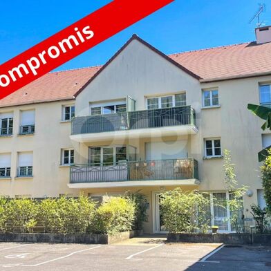 Appartement 4 pièces 246750 €