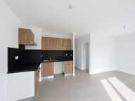 APPARTEMENT TYPE 3 REZ DE JARDIN TERRASSE + DEUX STATIONNEMENTS RESIDENCE NEUVE — photo 3