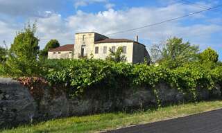 Maison 12 Pièces 180000 m² à vendre à Blaye (33390)