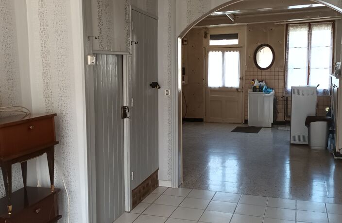 Vente maison 4 pièces 77 m² Novion-Porcien (08270) — photo 2