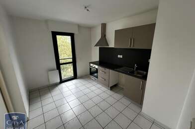 Appartement 4 pièces 819 €