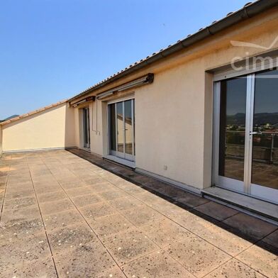 Appartement 7 pièces 1120 €