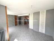 F4 — photo 3
