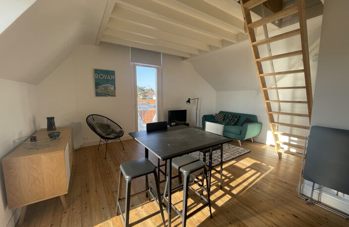 VAUX PONTAILLAC BELLE VUE MER 1ère LIGNE APPARTEMENT DUPLEX — photo 3