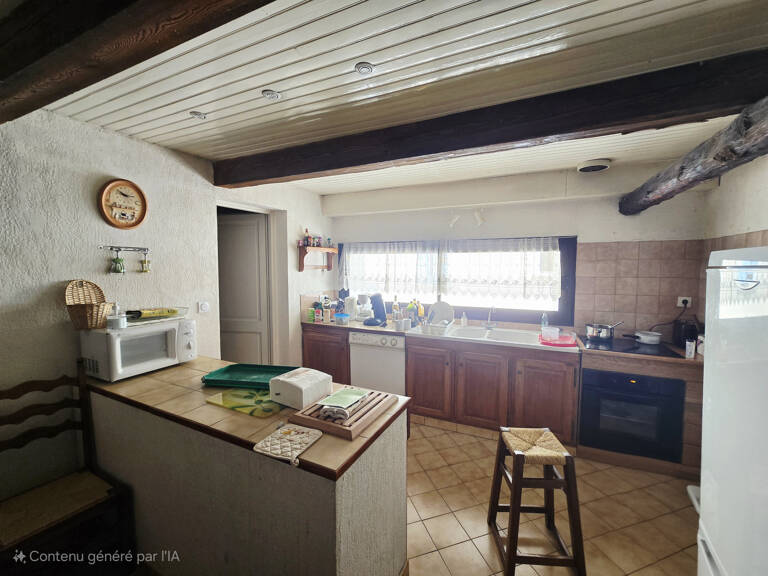 Barcelonnette centre : Duplex T4 - Potentiel et charme de l' — photo 1