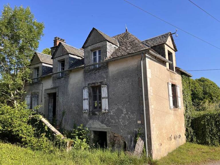 Maison en pierre de 4 pièces principales — photo 1