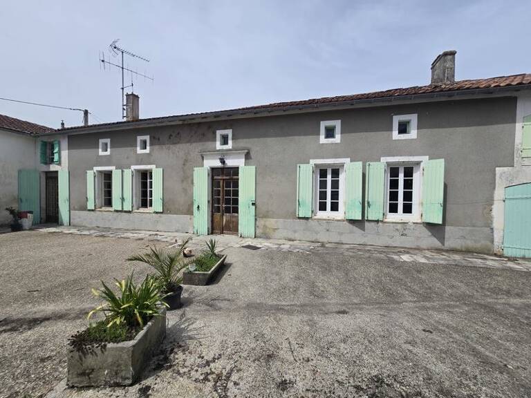 Charentaise de 3 pièces principales — photo 1