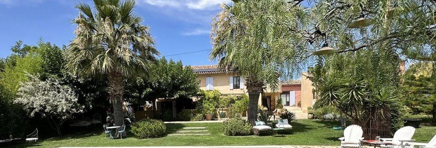 Maison 11 Pièces 380 m² à vendre à Saint-Cyr-sur-Mer (83270)