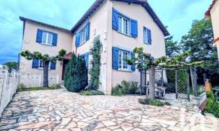 Maison 8 Pièces 262 m² à vendre à Saint-Just-la-Pendue (42540)