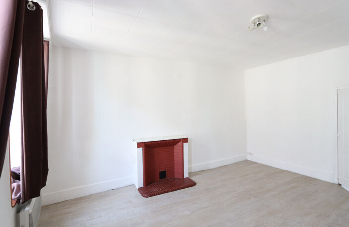 Coeur de ville, appartement T2 rénové — photo 2