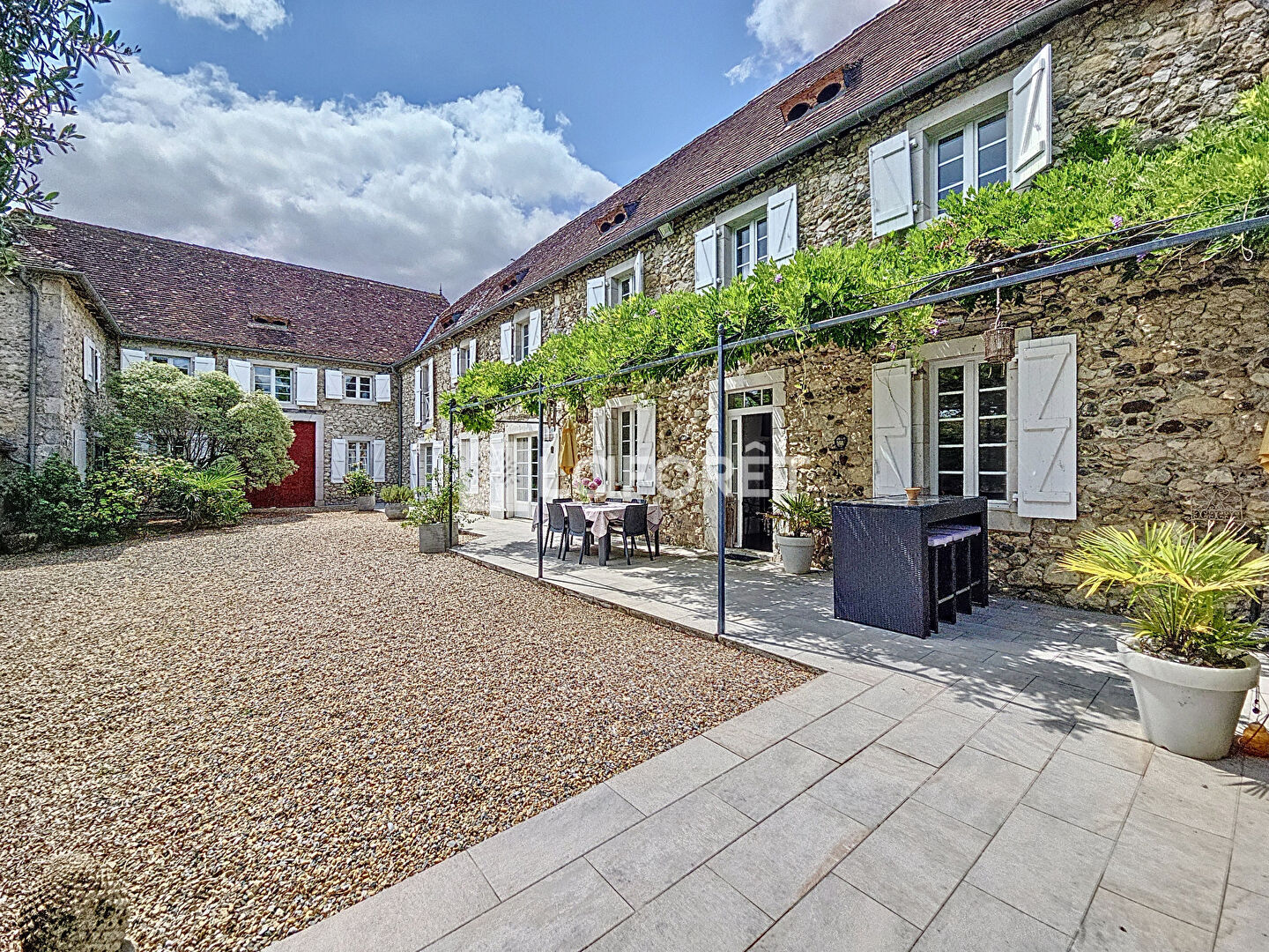 Villa / Maison  T10 à vendre Orthez 64300